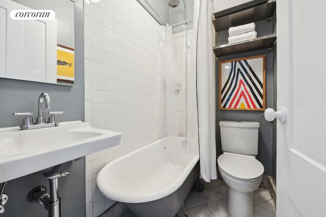430 VANDERBILT Avenue, New York City, NY 11238