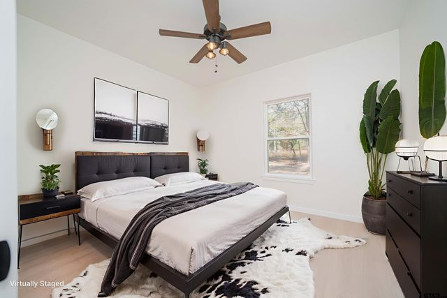 711 King Charles Drive, Scroggins, TX 75480