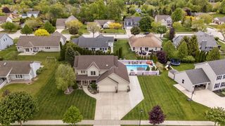348 S Maple LANE, Saukville, WI 53080