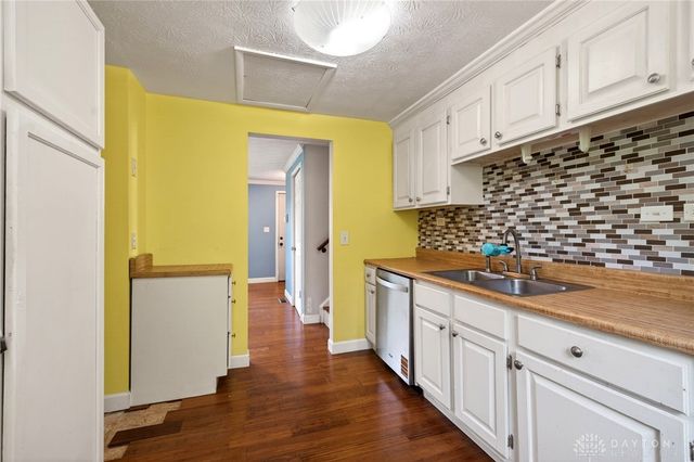 6302 E Gander, Dayton, OH 45424