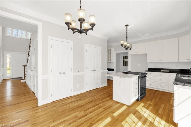 5736 Brightington Court, Kernersville, NC 27284