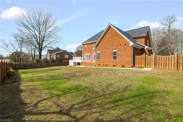 5736 Brightington Court, Kernersville, NC 27284