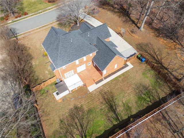 5736 Brightington Court, Kernersville, NC 27284