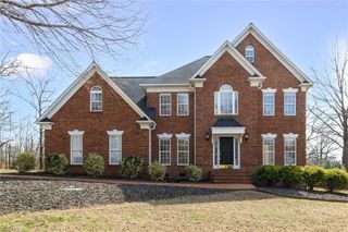 5736 Brightington Court, Kernersville, NC 27284