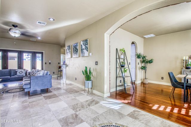 451 BURKETT Drive, Clint, TX 79836