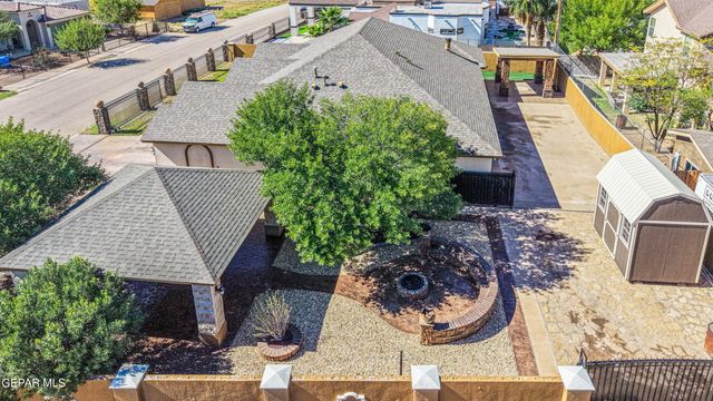 451 BURKETT Drive, Clint, TX 79836