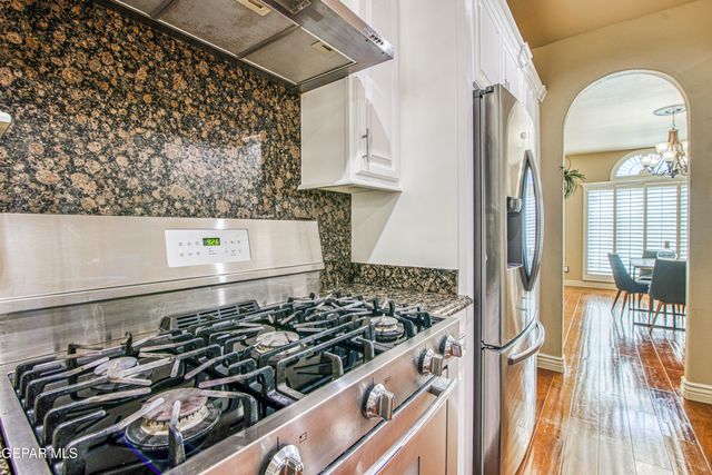 451 BURKETT Drive, Clint, TX 79836