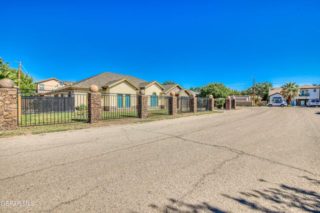 451 BURKETT Drive, Clint, TX 79836