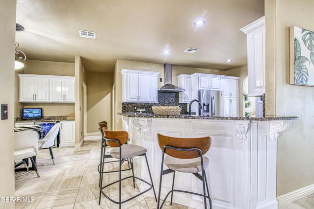 451 BURKETT Drive, Clint, TX 79836