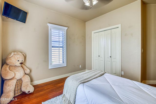 451 BURKETT Drive, Clint, TX 79836