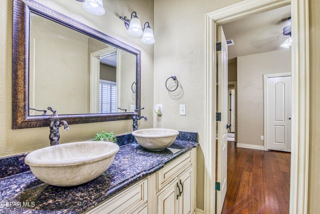 451 BURKETT Drive, Clint, TX 79836
