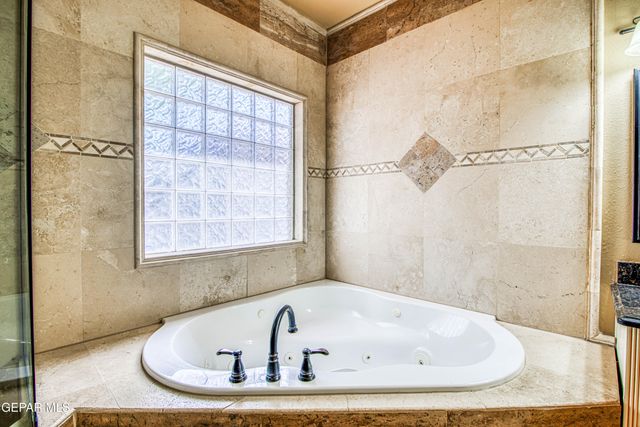 451 BURKETT Drive, Clint, TX 79836