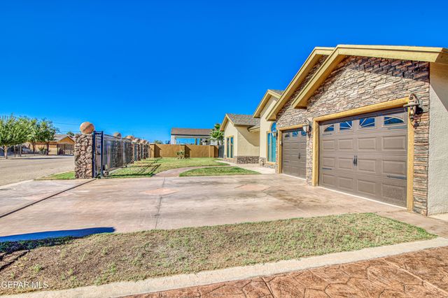 451 BURKETT Drive, Clint, TX 79836