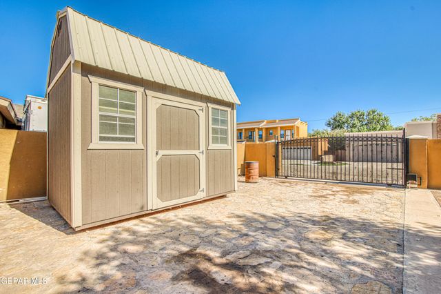 451 BURKETT Drive, Clint, TX 79836
