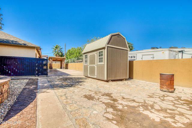 451 BURKETT Drive, Clint, TX 79836