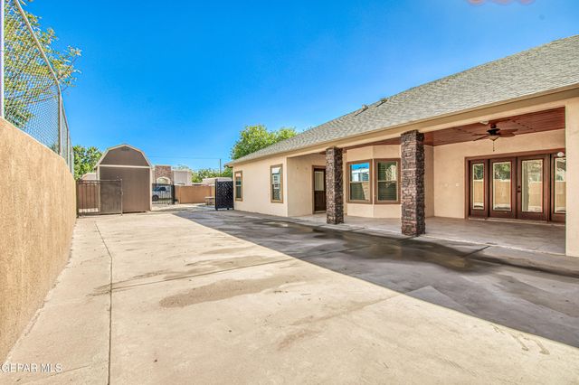 451 BURKETT Drive, Clint, TX 79836