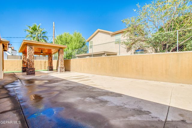 451 BURKETT Drive, Clint, TX 79836