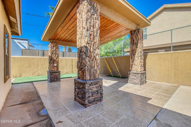 451 BURKETT Drive, Clint, TX 79836