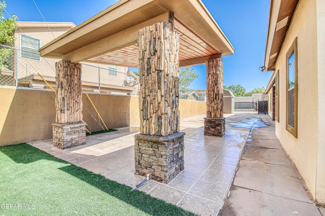 451 BURKETT Drive, Clint, TX 79836