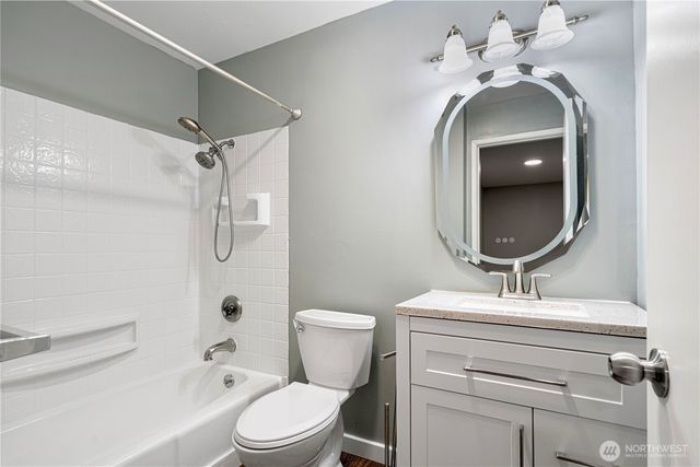 5628 SE 123rd Avenue, Bellevue, WA 98006
