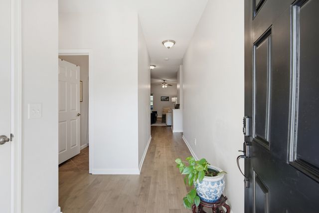 553 Wolfeboro Ln, Nashville, TN 37221