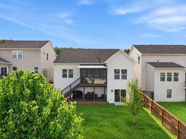 553 Wolfeboro Ln, Nashville, TN 37221