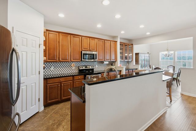 553 Wolfeboro Ln, Nashville, TN 37221