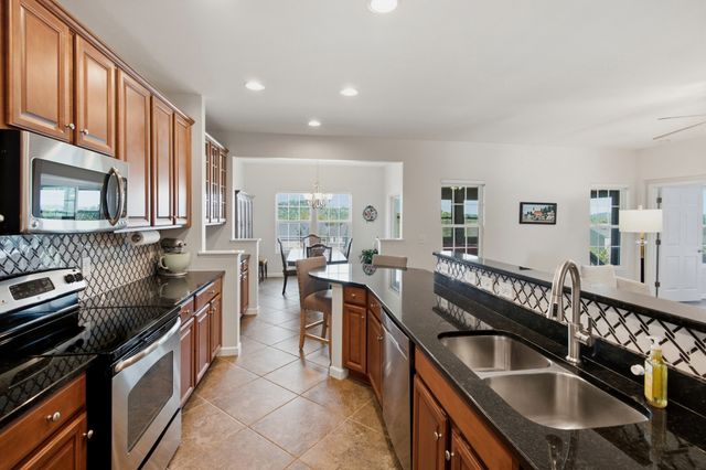 553 Wolfeboro Ln, Nashville, TN 37221