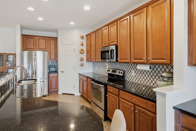 553 Wolfeboro Ln, Nashville, TN 37221