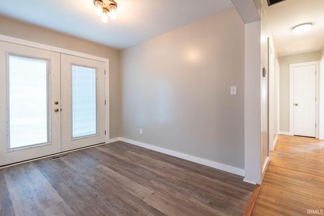 527 Grandma Brown Road, Mitchell, IN 47446