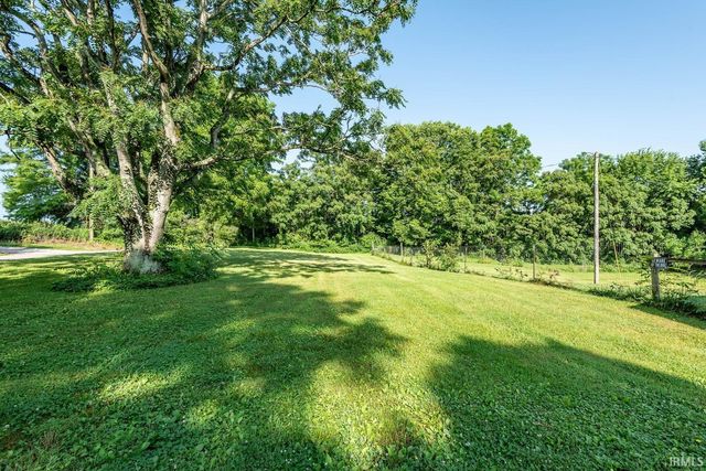 527 Grandma Brown Road, Mitchell, IN 47446