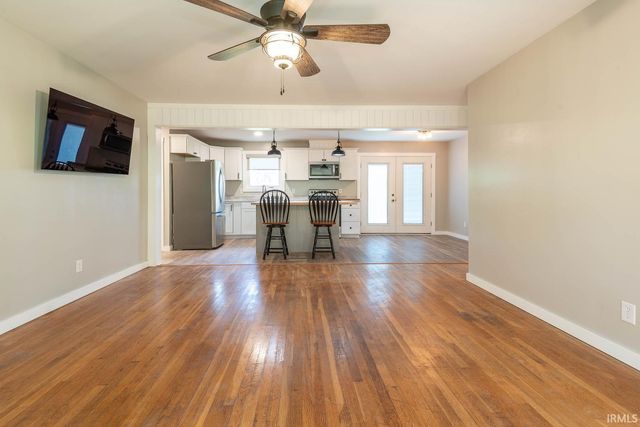 527 Grandma Brown Road, Mitchell, IN 47446
