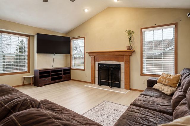 6511 WEAVER Road, Rockford, IL 61114