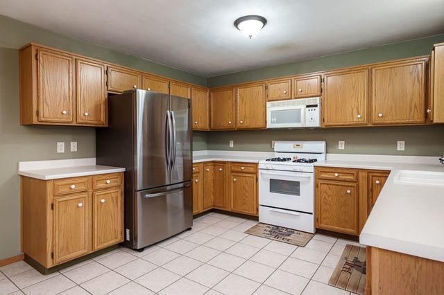 6511 WEAVER Road, Rockford, IL 61114