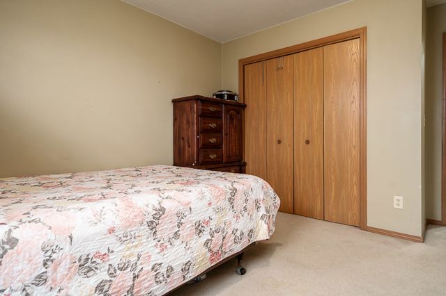 6511 WEAVER Road, Rockford, IL 61114