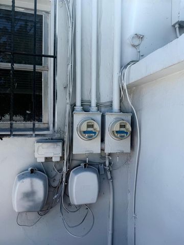 41 E 20th St, Hialeah, FL 33010