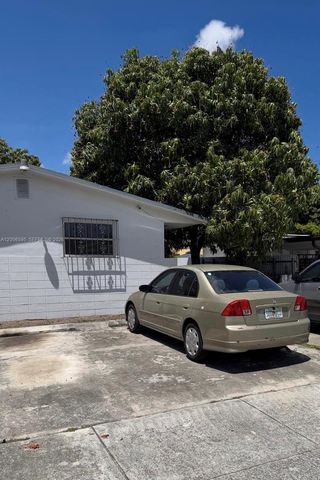 41 E 20th St, Hialeah, FL 33010