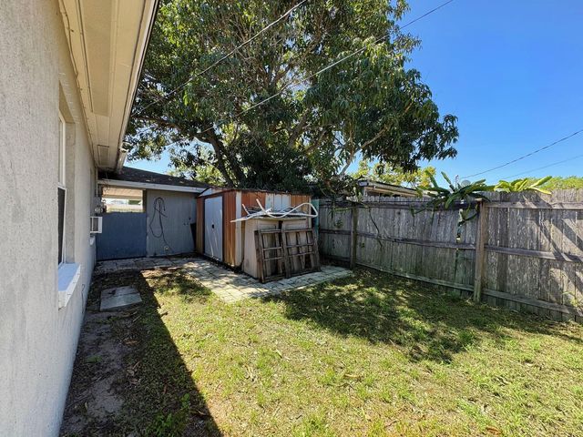 1246-1248 17th Pl, Vero Beach, FL 32960