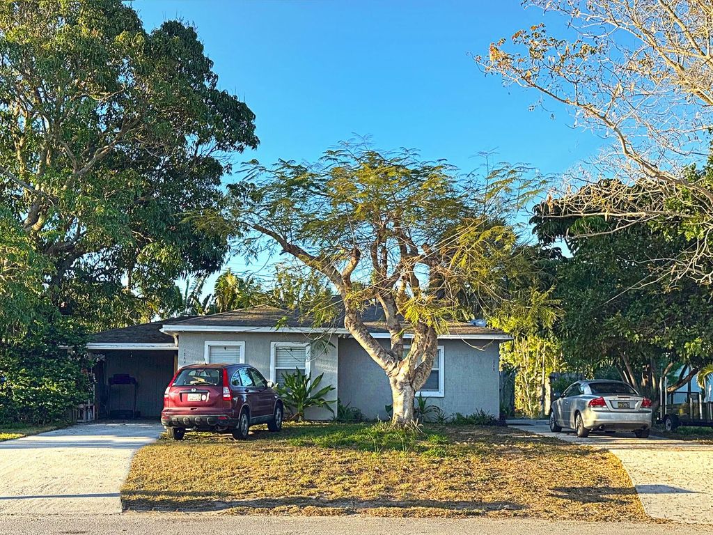 1246-1248 17th Pl, Vero Beach, FL 32960