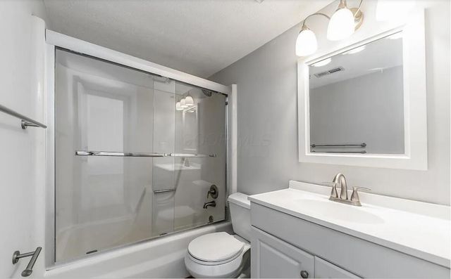 5442 Worthington Forest Place, Columbus, OH 43229