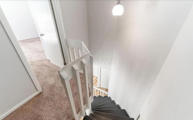 5442 Worthington Forest Place, Columbus, OH 43229
