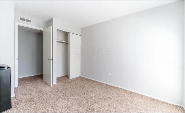 5442 Worthington Forest Place, Columbus, OH 43229