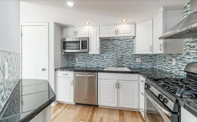 5442 Worthington Forest Place, Columbus, OH 43229