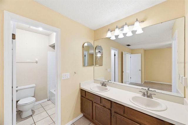 4012 HUXFORD COURT, Tampa, FL 33624