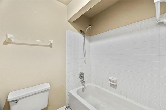 4012 HUXFORD COURT, Tampa, FL 33624