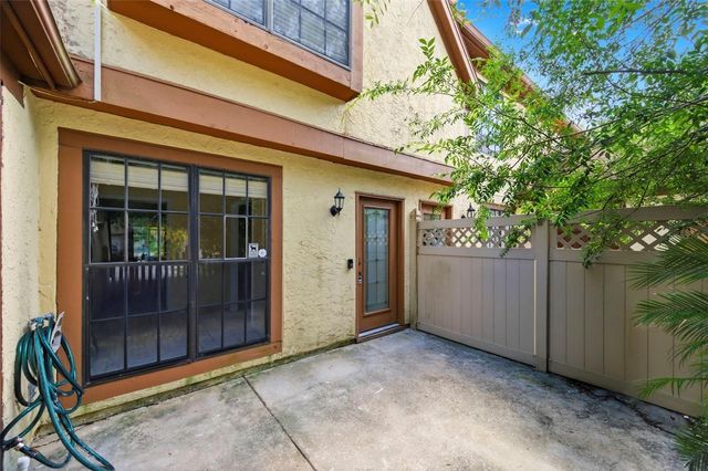4012 HUXFORD COURT, Tampa, FL 33624