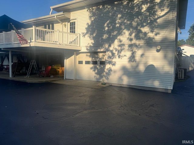 301 S Elm Street, Hagerstown, IN 47346