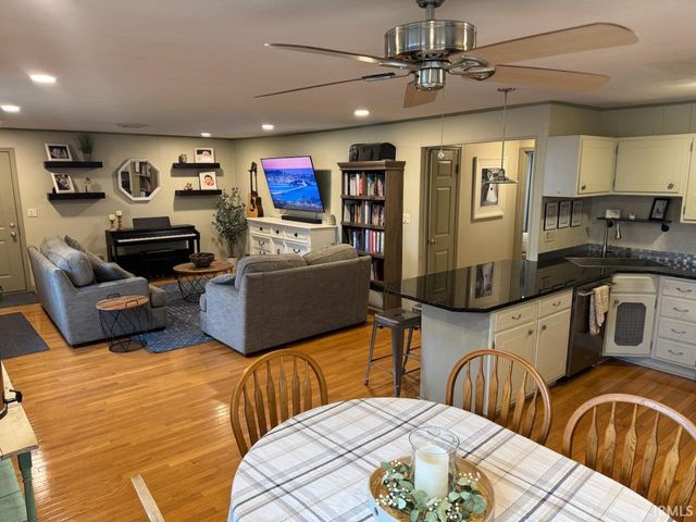 301 S Elm Street, Hagerstown, IN 47346