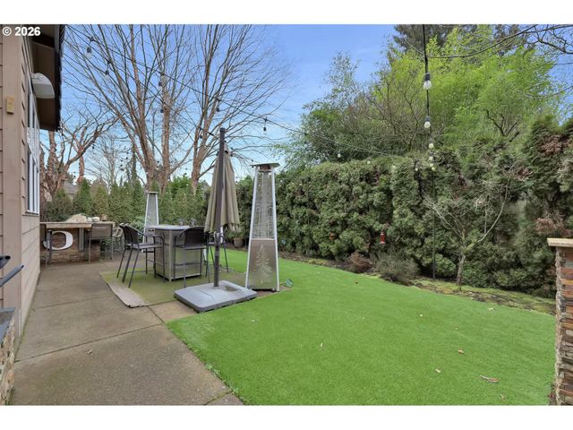 2250 TURNBERRY Ct, Eugene, OR 97401