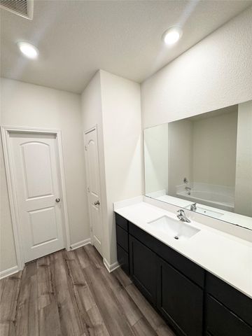 752 Saratoga Drive, Seagoville, TX 75159